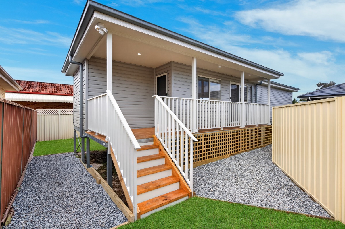 Killarney Vale – S12
