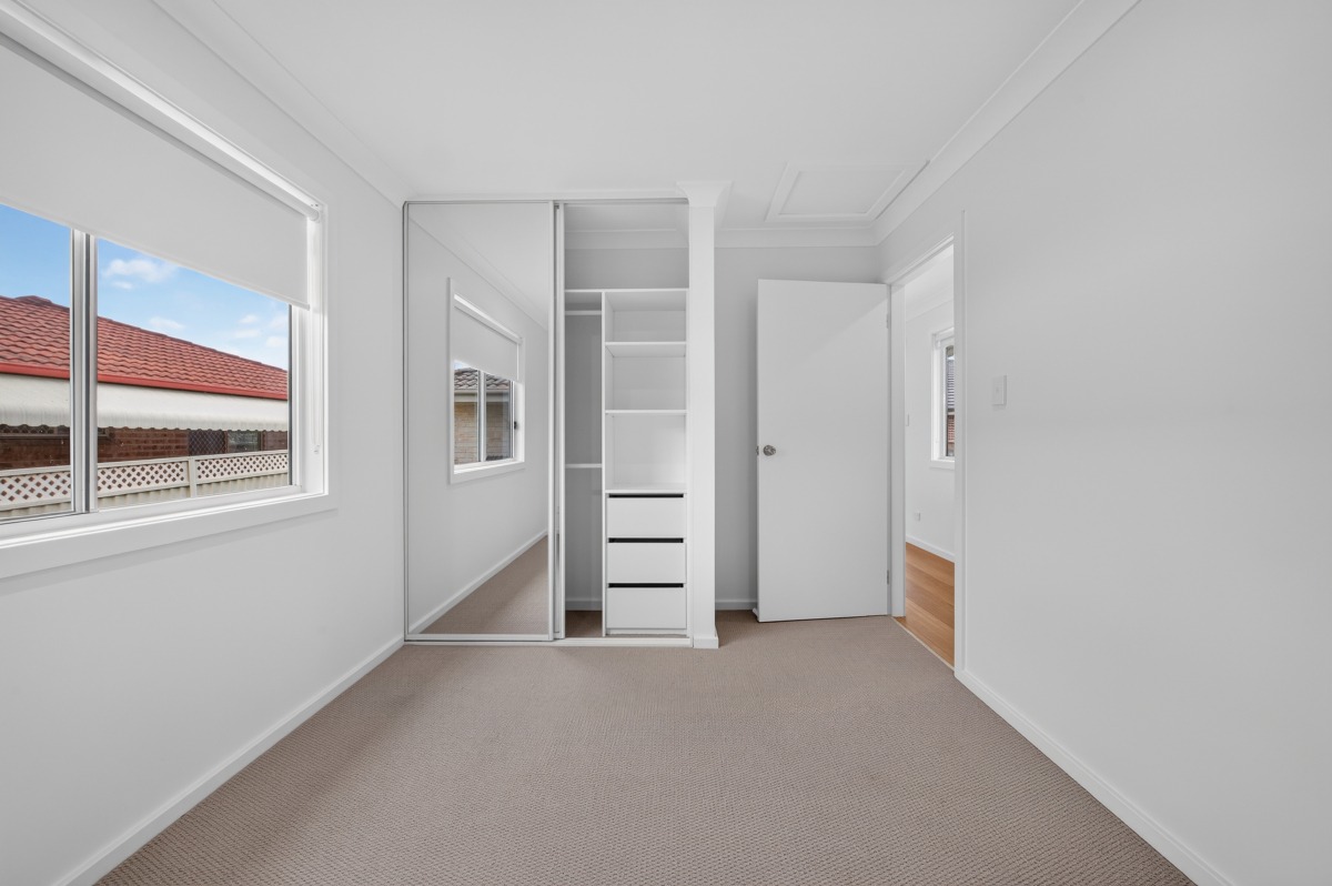 Killarney Vale – S12