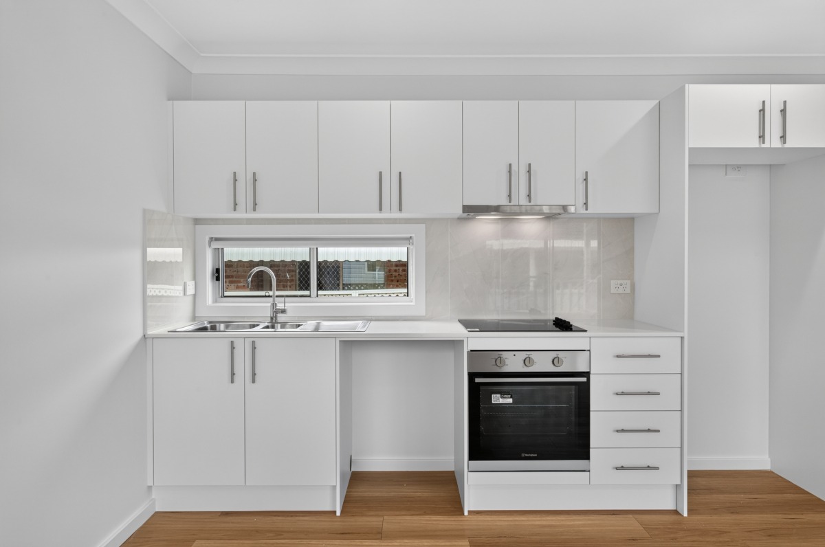Killarney Vale – S12